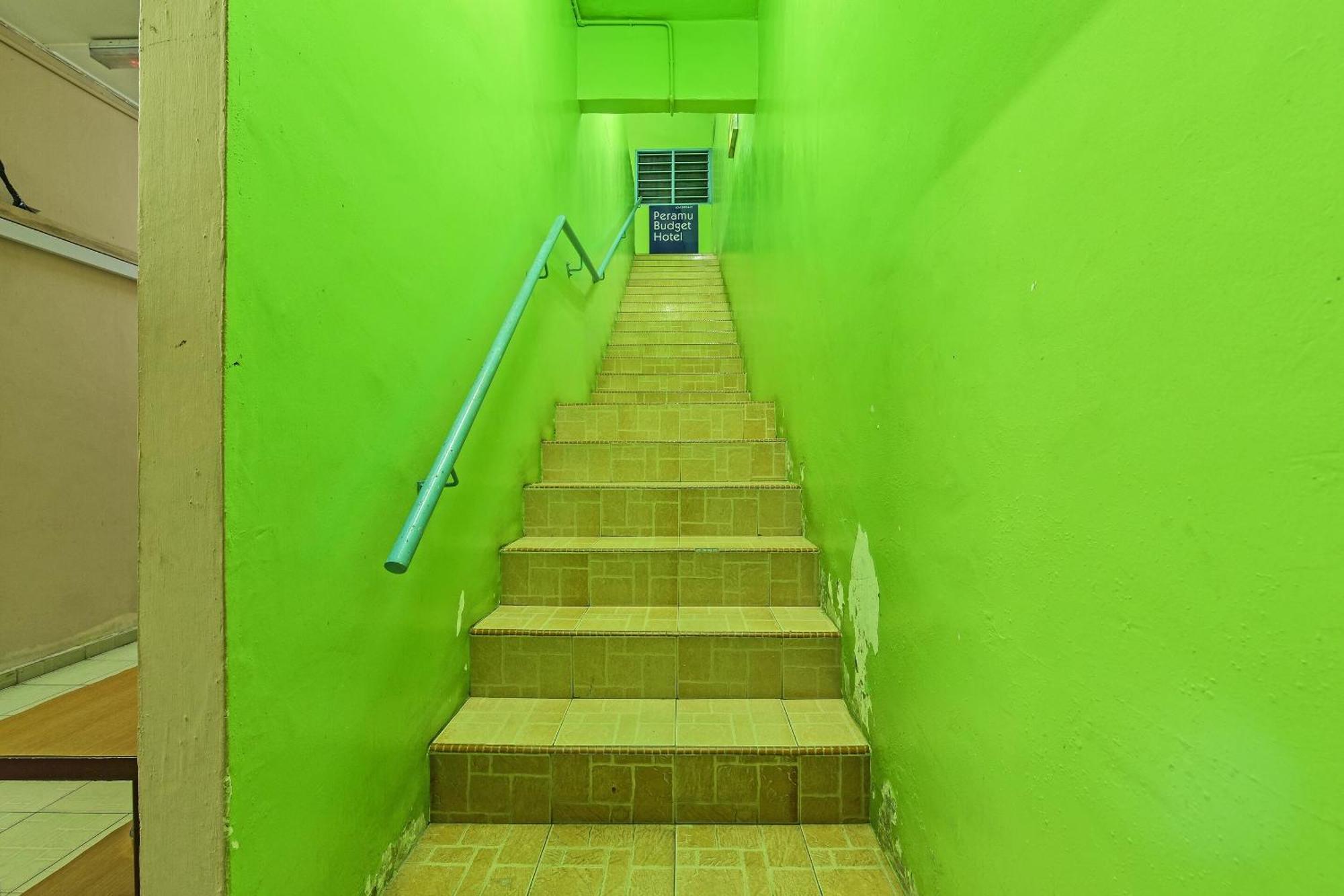 SPOT ON 90144 Corridor Hotel 1 Pekan Exterior foto